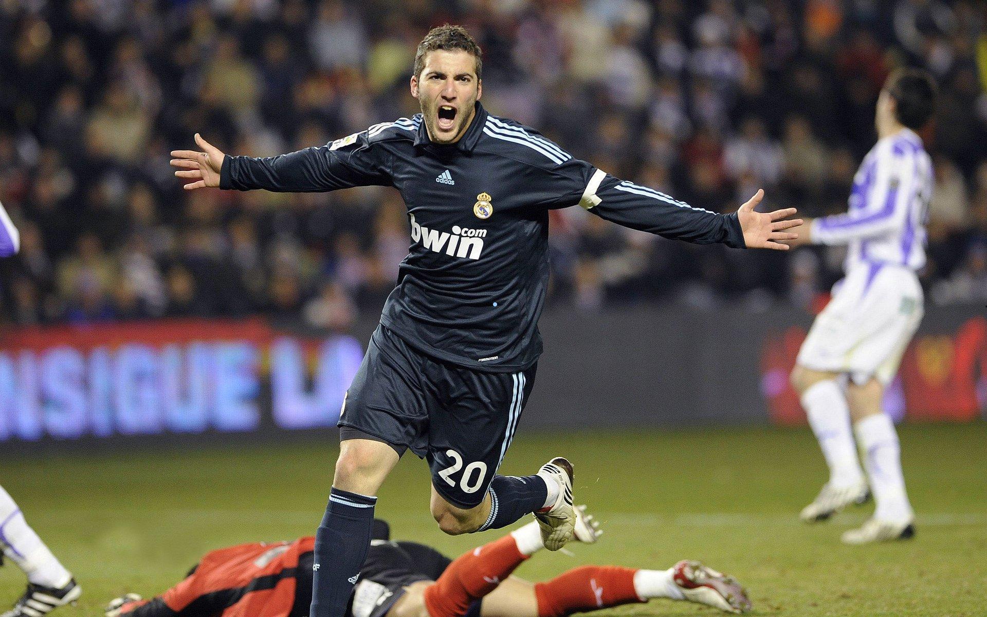 奥蓬达意甲首球背后的烙印，火辣辣的疼，沉甸甸的甜